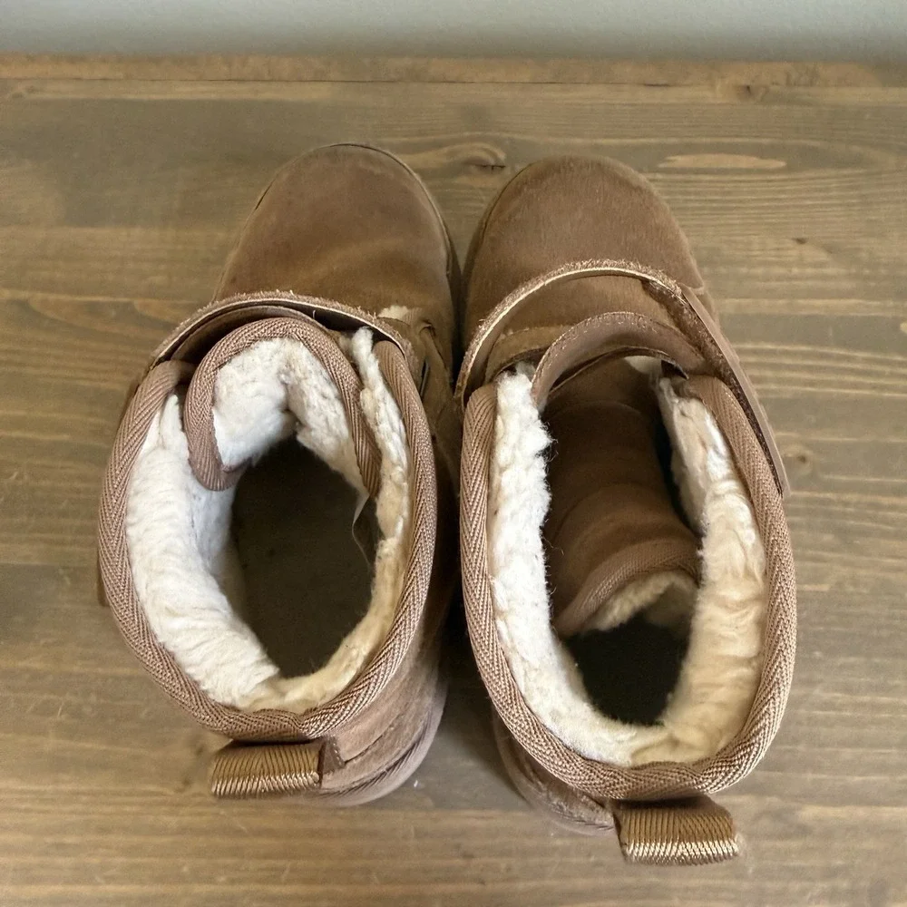 Ugg Girls 4 Chestnut Brown Neumel Strap Platform Ankle Boots Booties Winter
